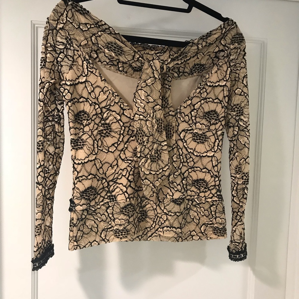 Exquisite top